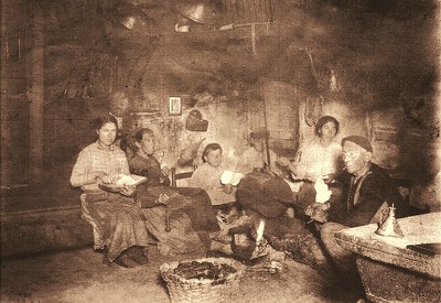La familia en Igartubeiti en 1925