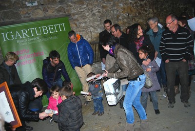 Barrikote y recital de bertsos 2014