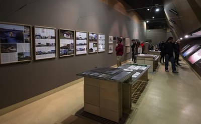 Bisita gidatua eta familientzako tailerra "Baserria. Egurra, harria, mitoa, orain" erakusketaren osagarri